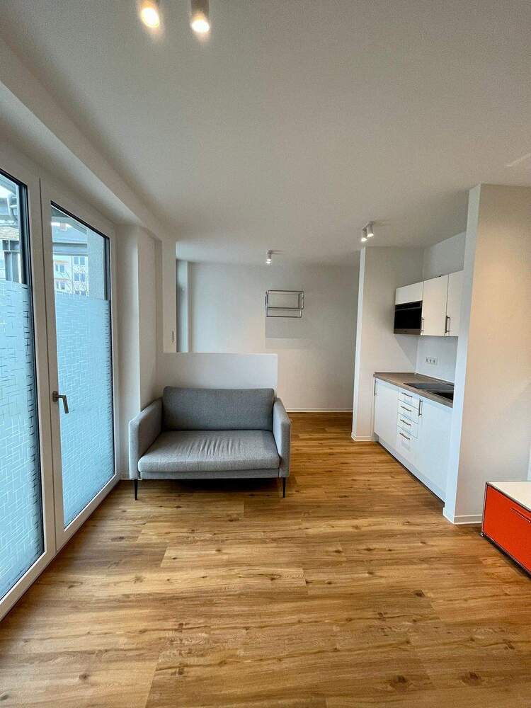 Großzügige 1-Zimmer-Wohnung mit Terrasse in U-Bahn Nähe