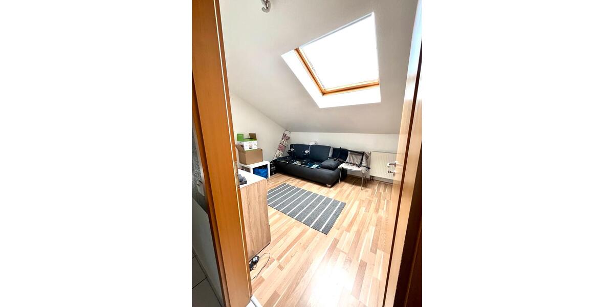 Dachgeschoßwohnung Rehlingen-Siersburg Siersburg - 3 Zimmer, 110 m&sup2;, 750&euro; | Angebot:25017674