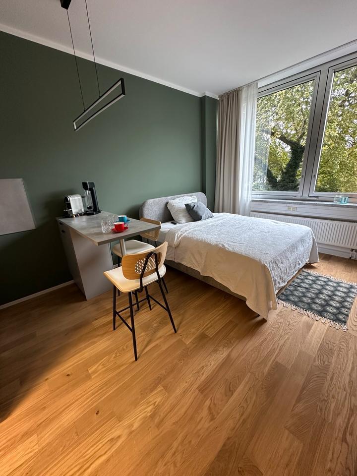 Voll möbliertes Apartment ab 15.10 für 1,5 Monate in Unterbilk zimmer