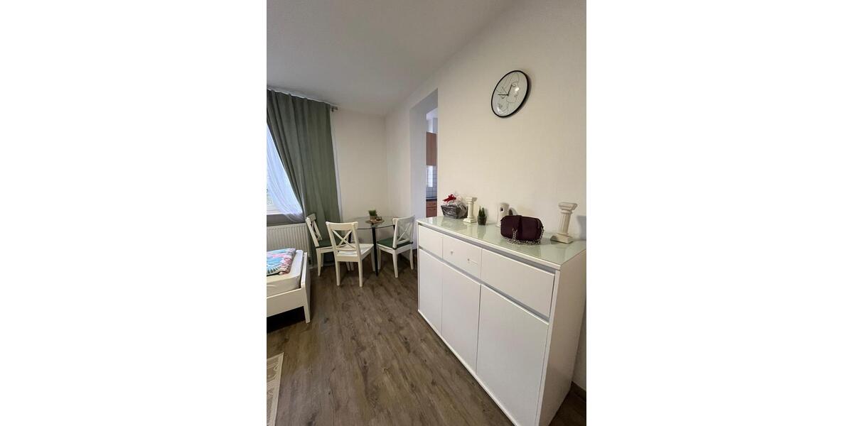 Etagenwohnung Essen Stadtbezirk III - 1 Zimmer, 35 m&sup2;, 900&euro; | Angebot:26615605