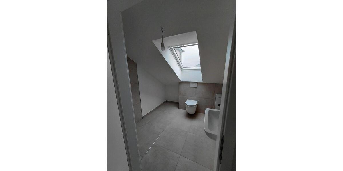 Dachgeschoßwohnung Zerf - 4 Zimmer, 95 m&sup2;, 664&euro; | Angebot:25791855