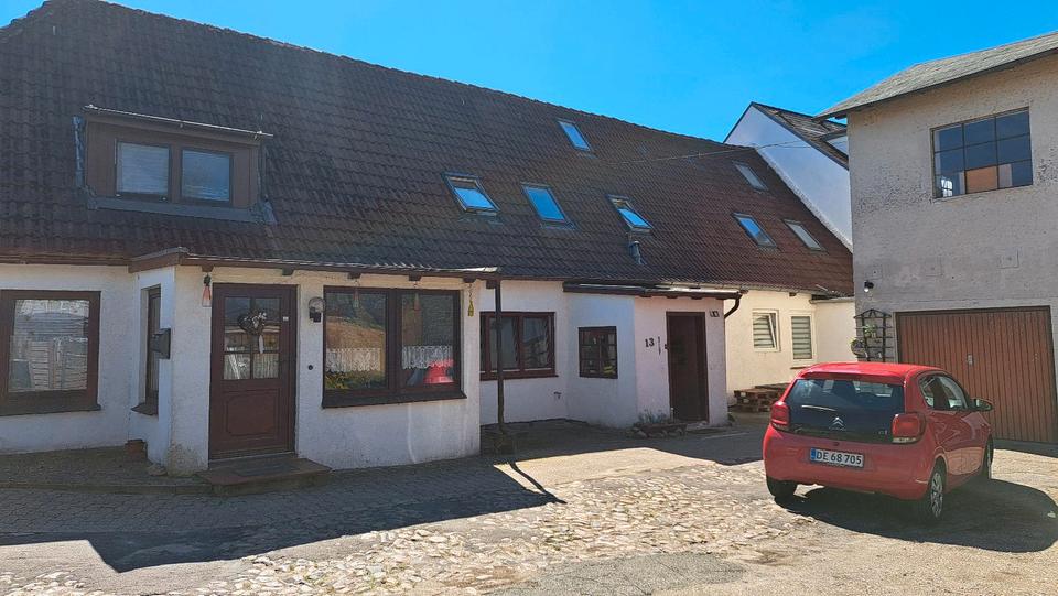 Wohnen auf Zeit Tastrup - 6 Zimmer, 200 m&sup2;, 300&euro; | Angebot:26263027