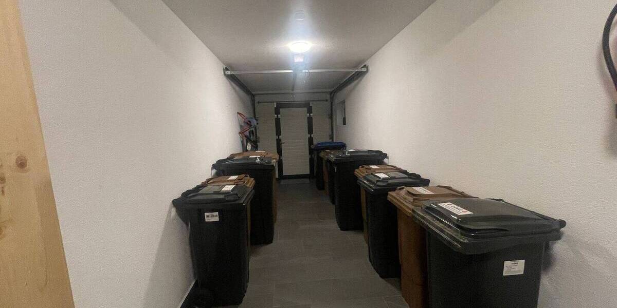 Etagenwohnung Neuenbürg - 4 Zimmer, 120 m&sup2;, 1.500&euro; | Angebot:26261624