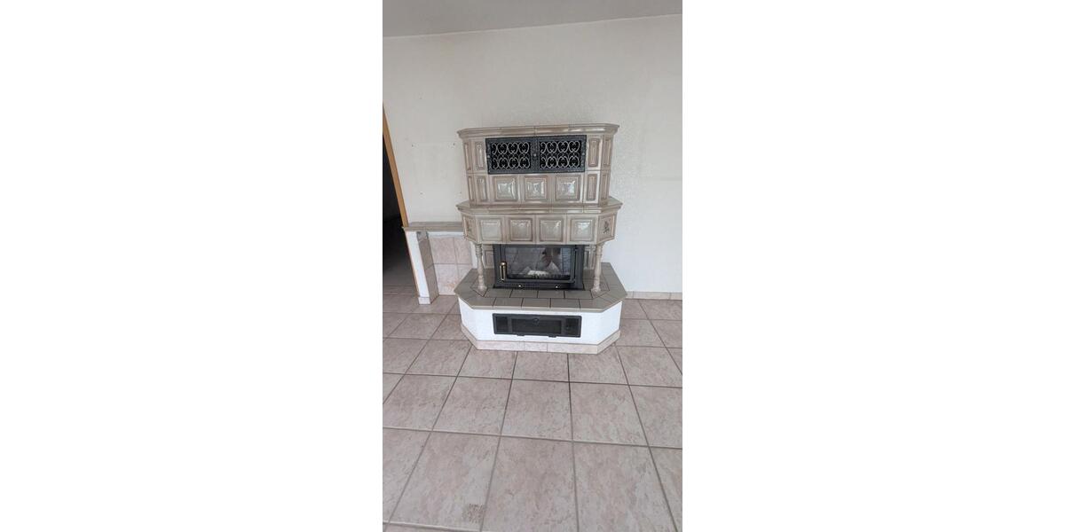 Erdgeschoßwohnung Kropp - 5 Zimmer, 200 m&sup2;, 1.950&euro; | Angebot:26050213