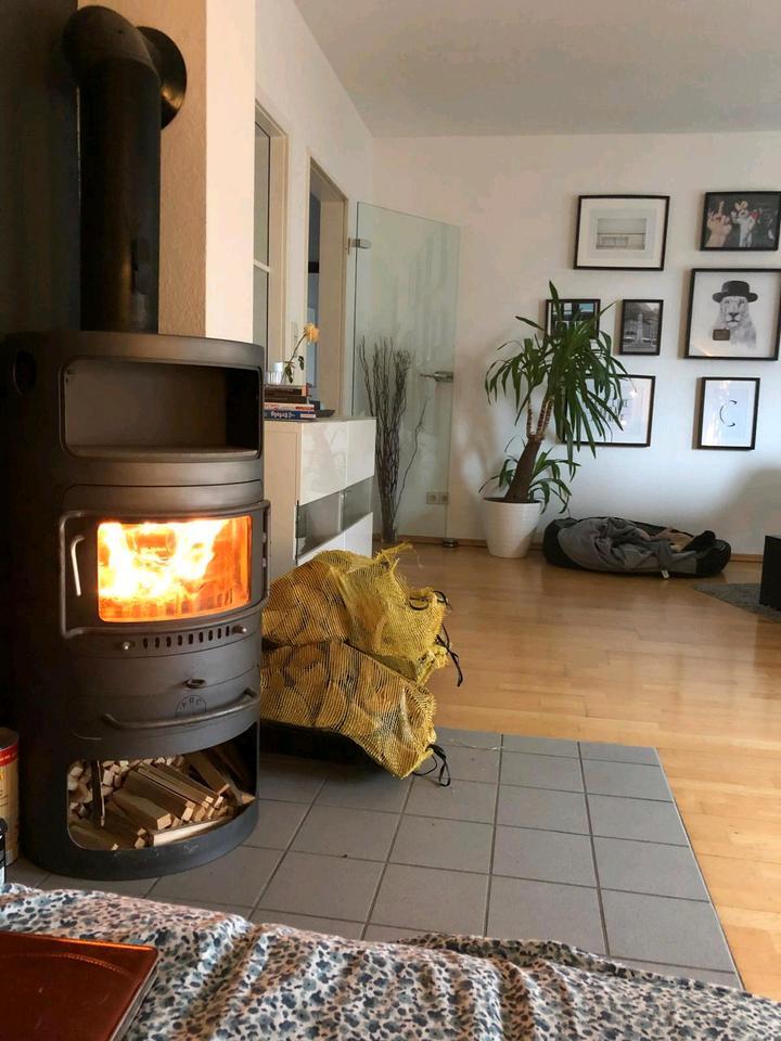 Sehr schöne Dachgeschoss Wohnung mit toller Ausstattung in 41236