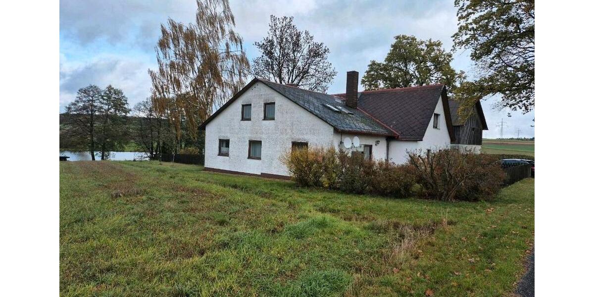 Erdgeschoßwohnung Konnersreuth - 3 Zimmer, 129 m&sup2;, 750&euro; | Angebot:25907825