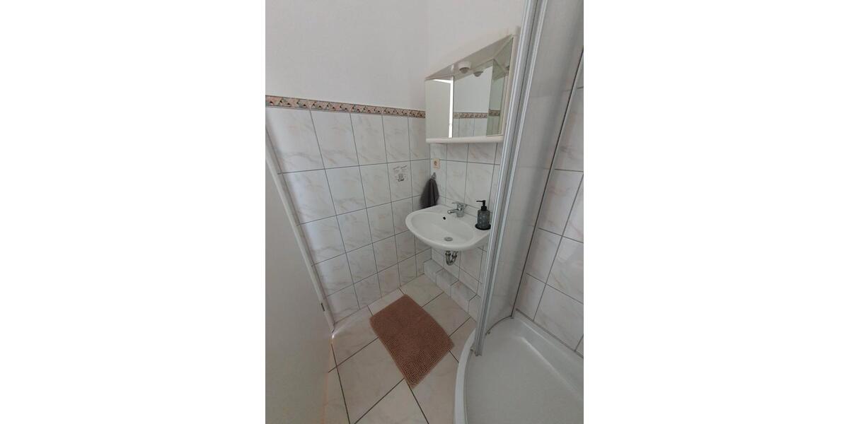 Wohnen auf Zeit Schwerin Friedrichsthal - 4 Zimmer, 85 m&sup2;, 30&euro; | Angebot:14034713