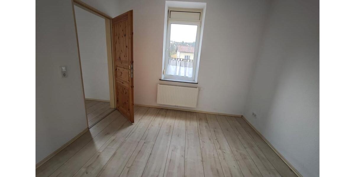 Etagenwohnung Mettlach - 4 Zimmer, 80 m&sup2;, 750&euro; | Angebot:26074474