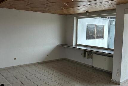 Wohnung Bad Wildungen - 5 Zimmer, 125 m&sup2;, 1.200&euro; | Angebot:26135602