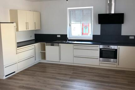 Wohnung Ederheim - 3 Zimmer, 100 m&sup2;, 900&euro; | Angebot:26552029