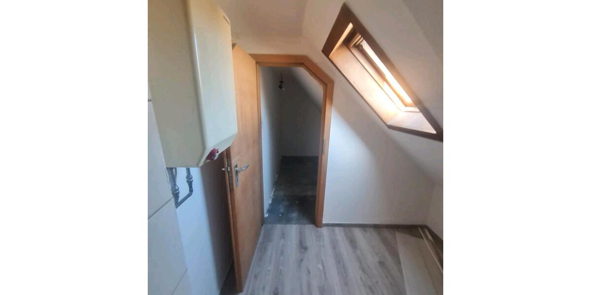 Dachgeschoßwohnung Clausthal-Zellerfeld Zellerfeld - 4 Zimmer, 90 m&sup2;, 475&euro; | Angebot:25890632