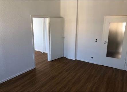 3-Raum-Wohnung in Pirna Copitz, große Zimmer, Abstellraum, Keller 3 zimmer