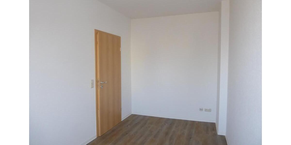 Etagenwohnung Saalfeld (Saale) - 3 Zimmer, 65 m&sup2;, 422&euro; | Angebot:25342153