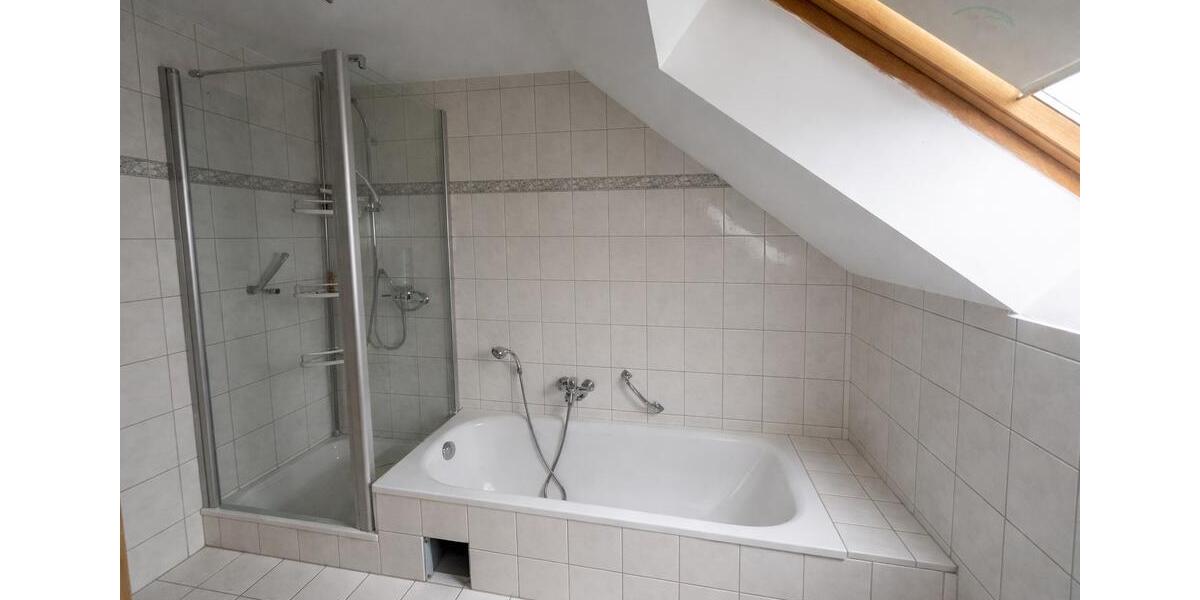 Dachgeschoßwohnung Albisheim (Pfrimm) - 3 Zimmer, 92 m&sup2;, 1.000&euro; | Angebot:26420105