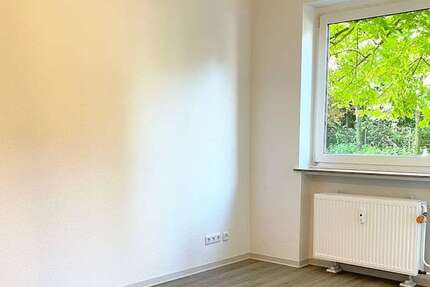 Wohnung Düsseldorf Unterbach - 2 Zimmer, 44 m&sup2;, 650&euro; | Angebot:26759925
