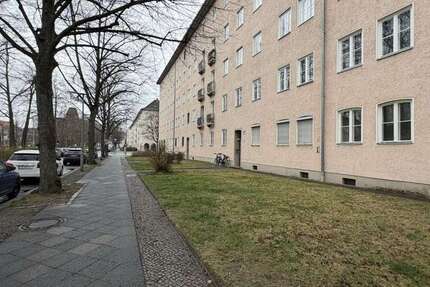 Wohnung Berlin-Schöneberg Schöneberg - 5 Zimmer, 194 m&sup2;, 2.200&euro; | Angebot:26164790