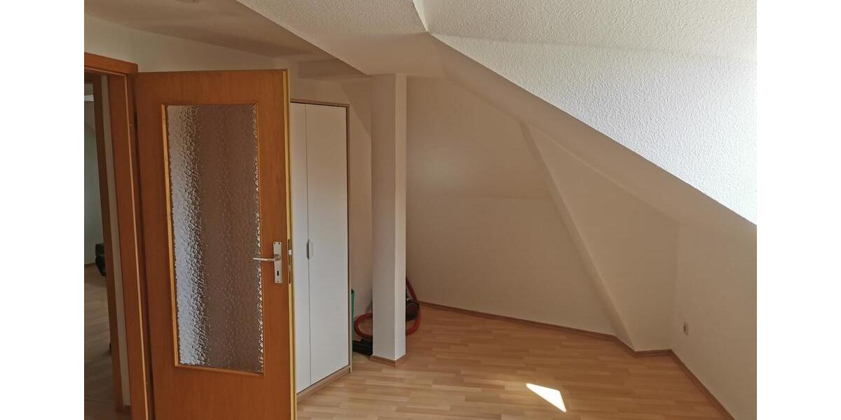 Dachgeschoßwohnung Ulm Obertalfingen - 2 Zimmer, 36 m&sup2;, 210&euro; | Angebot:26505627