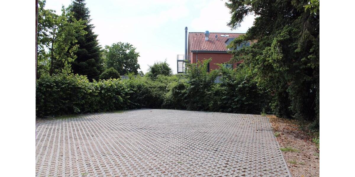 Wohnen auf Zeit Itzehoe - 8 Zimmer, 28 m&sup2;, 25&euro; | Angebot:23618683