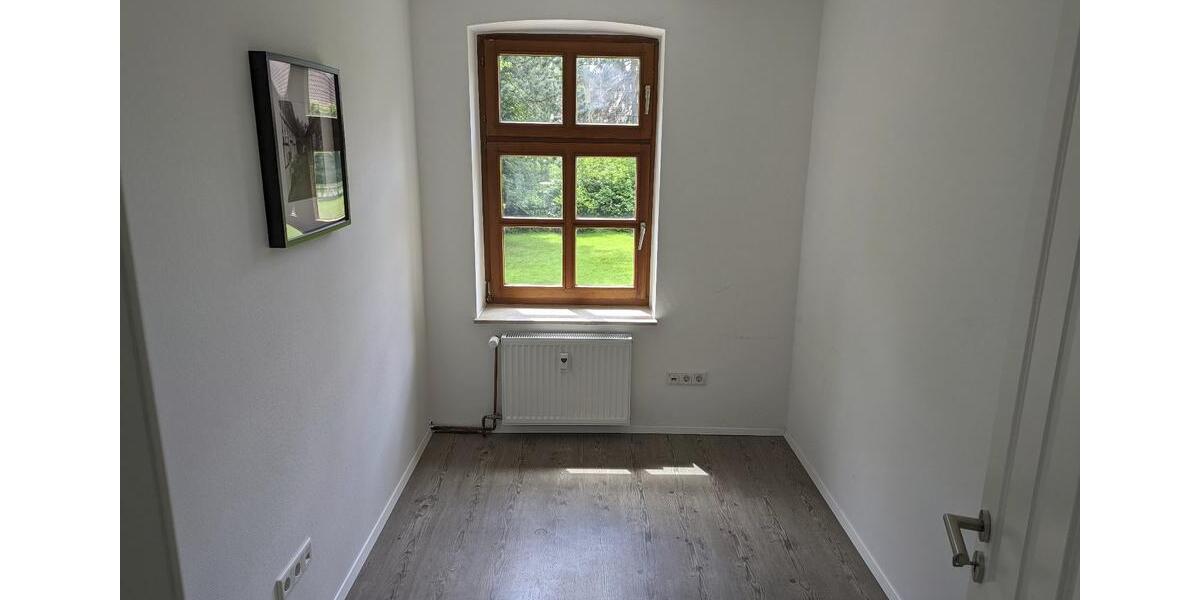 Etagenwohnung Detmold Hakedahl - 4 Zimmer, 77 m&sup2;, 630&euro; | Angebot:25541253