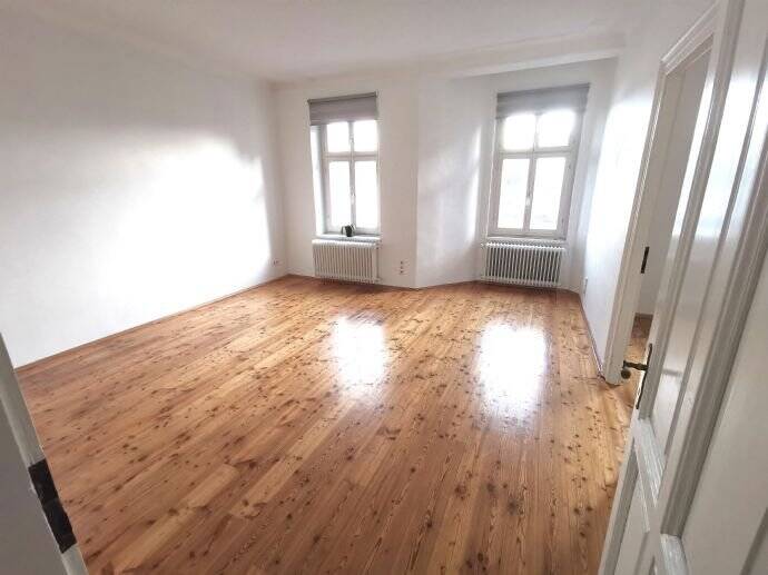 Schöne 2-Zimmer-Wohnung mit großer Küche 2 zimmer