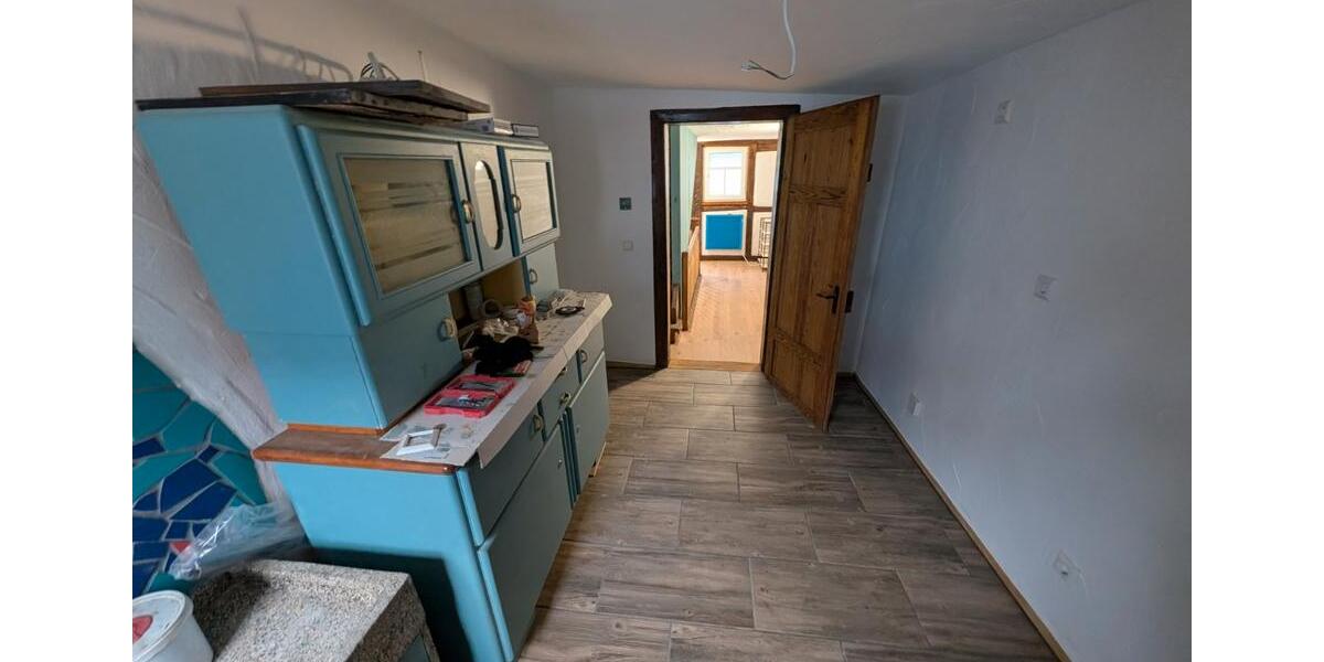 Bauernhaus, Landhaus Rottenburg am Neckar - 7 Zimmer, 200 m&sup2;, 1.750&euro; | Angebot:26041525