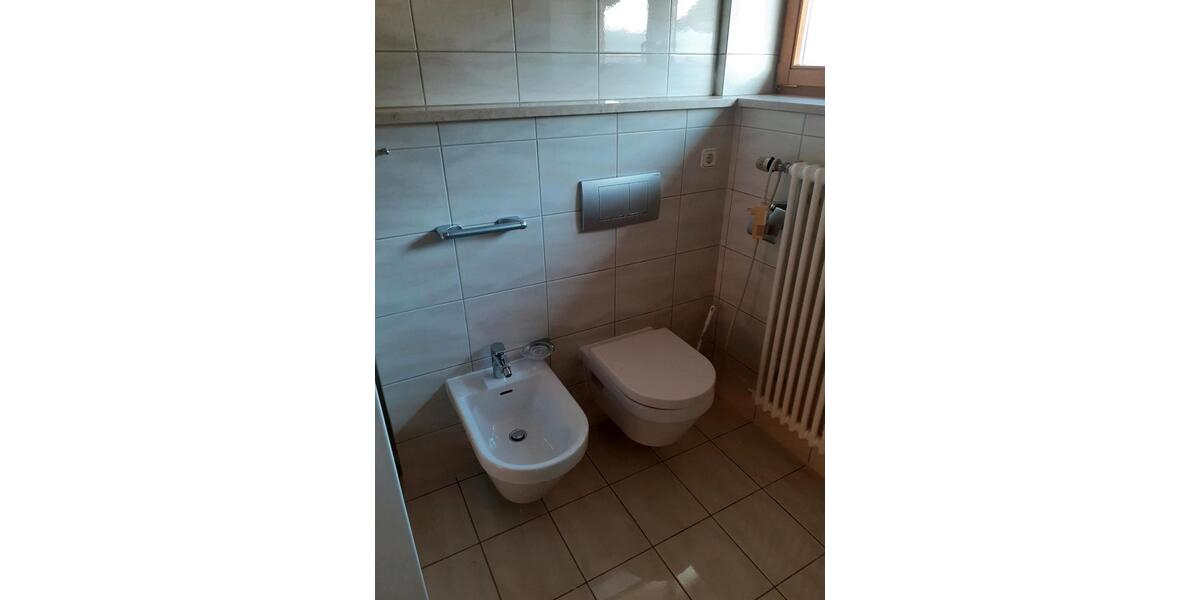 Helle 110 qm DG-Wohnung in 92660 Neustadt WN 4 zimmer