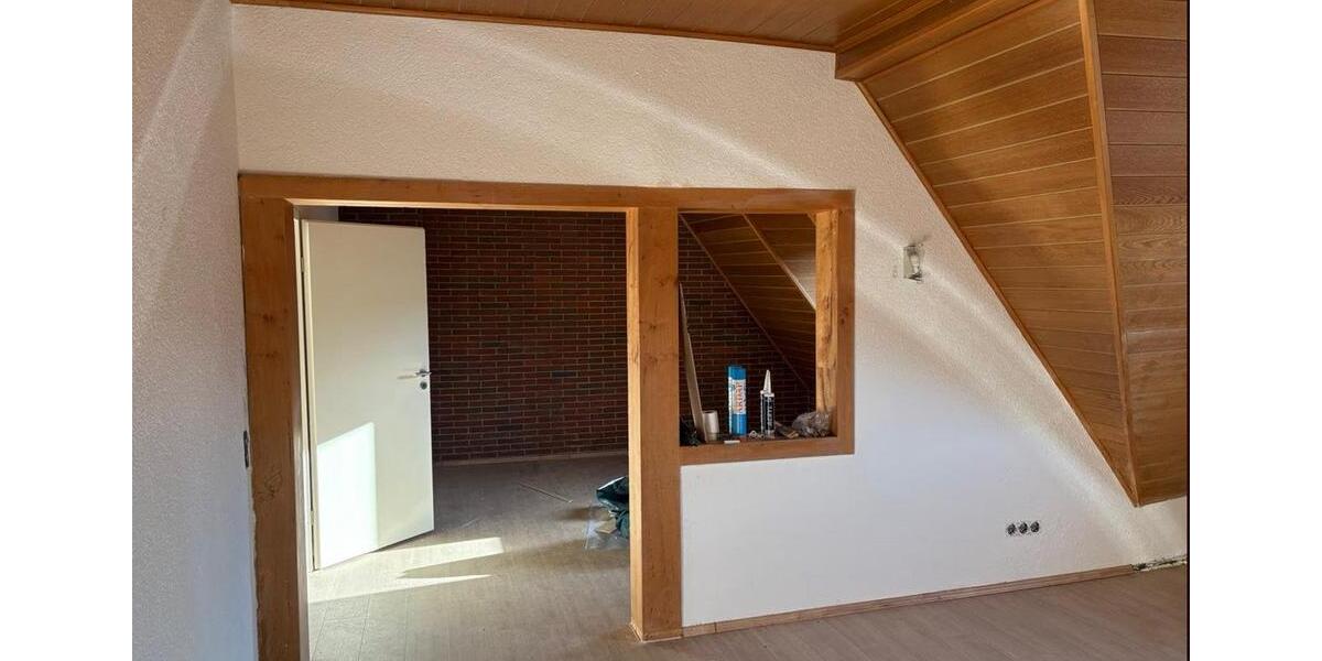 Dachgeschoßwohnung Hagen - 4.5 Zimmer, 100 m&sup2;, 730&euro; | Angebot:26699835