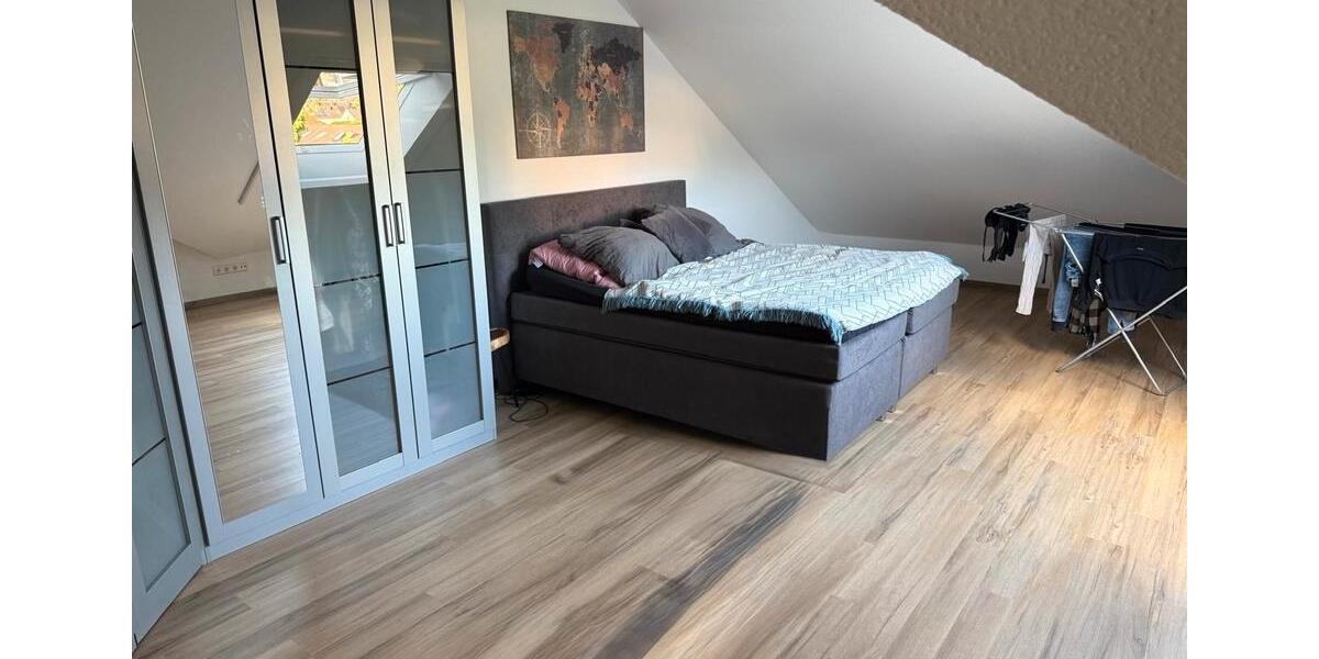 Dachgeschoßwohnung Taunusstein - 2 Zimmer, 65 m&sup2;, 995&euro; | Angebot:26447808