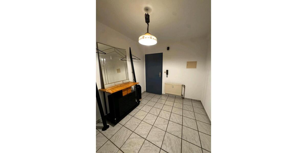 Dachgeschoßwohnung Erbach - 2 Zimmer, 53 m&sup2;, 700&euro; | Angebot:25306054