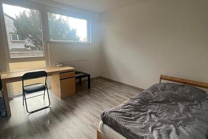 18qm Zimmer, Möbliert - 5er WG, nähe Mercedes, Freibad zimmer