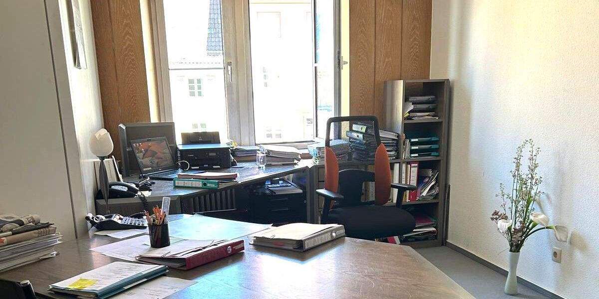 Gewerbeobjekt Rottweil - 3 Zimmer, 135 m&sup2;, 1.100&euro; | Angebot:25742609