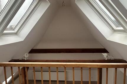 Besonderes Wohnensemble in Lauf: Großzügige DG-Wohnung und vier weitere moderne Wohneinheiten 6 zimmer