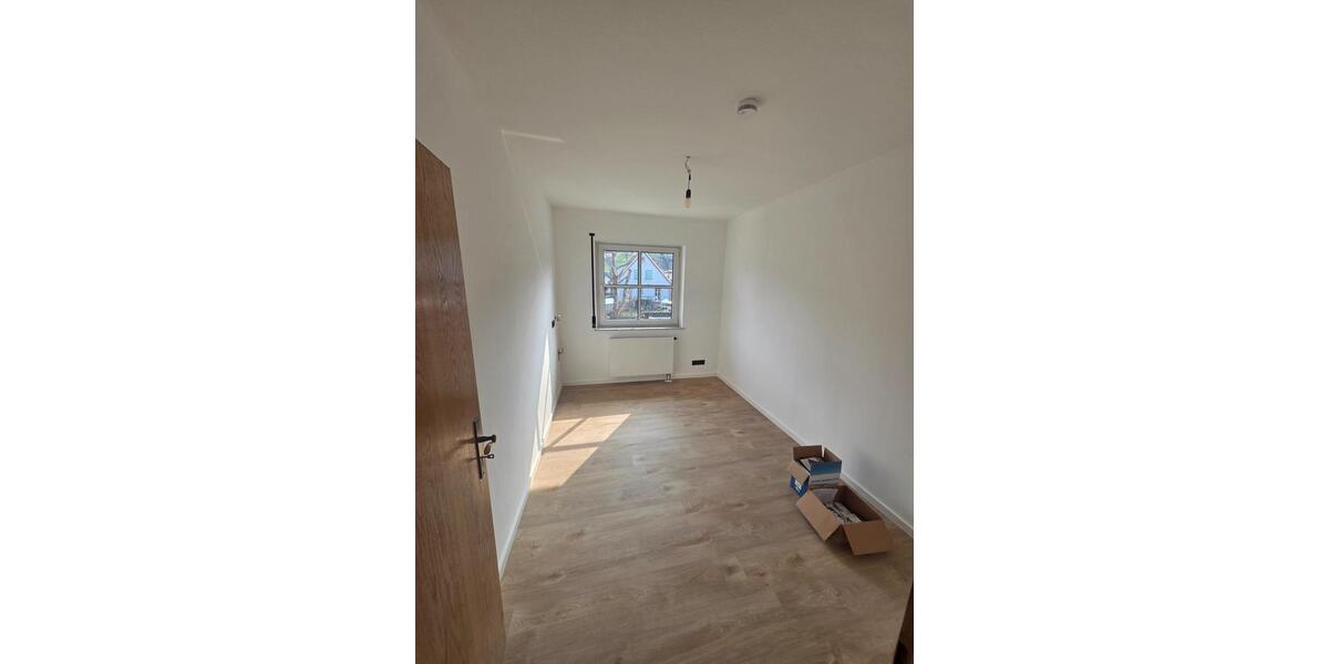 Etagenwohnung Triefenstein - 4 Zimmer, 90 m&sup2;, 1.090&euro; | Angebot:25614767