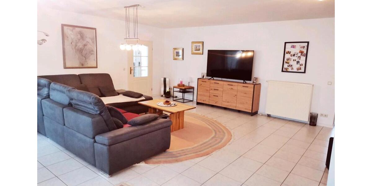 Erdgeschoßwohnung Freudenberg - 2 Zimmer, 105 m&sup2;, 1.020&euro; | Angebot:24890882