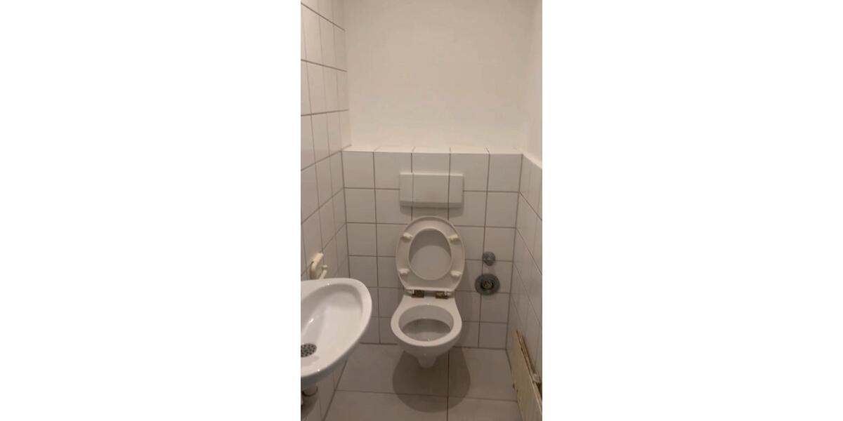 Etagenwohnung Neckarsulm - 4 Zimmer, 90 m&sup2;, 1.090&euro; | Angebot:26016035