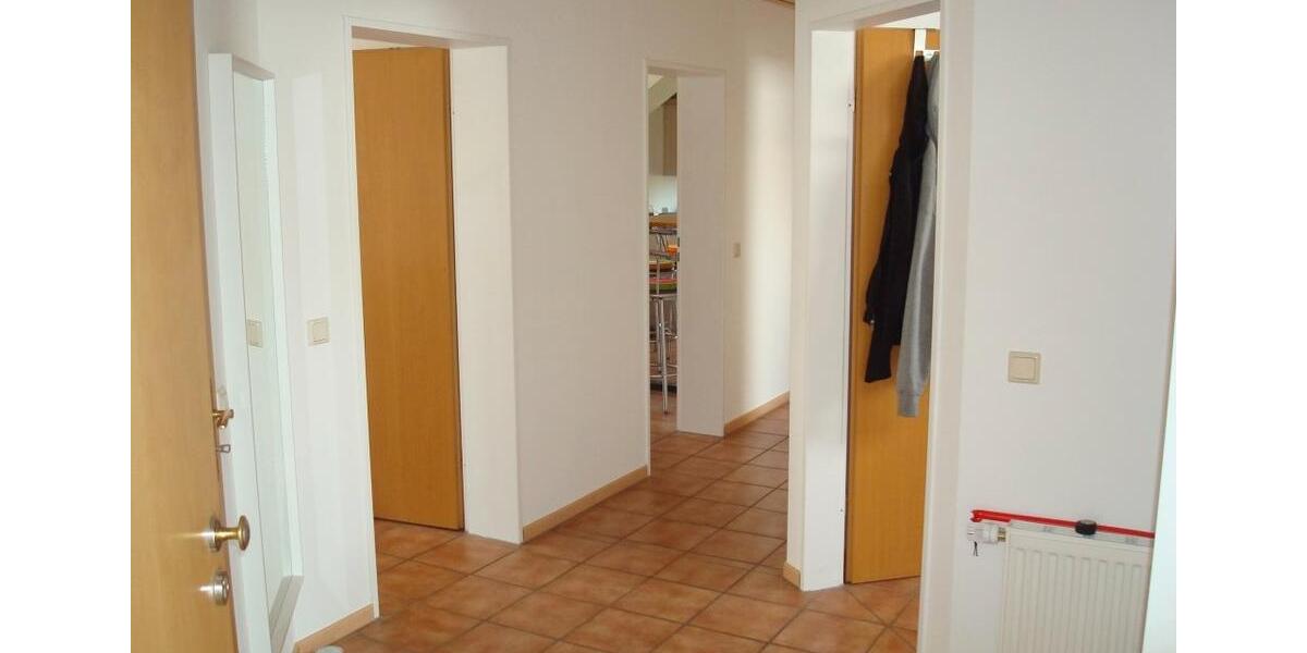 Dachgeschoßwohnung Asbach - 3 Zimmer, 90 m&sup2;, 720&euro; | Angebot:26042108
