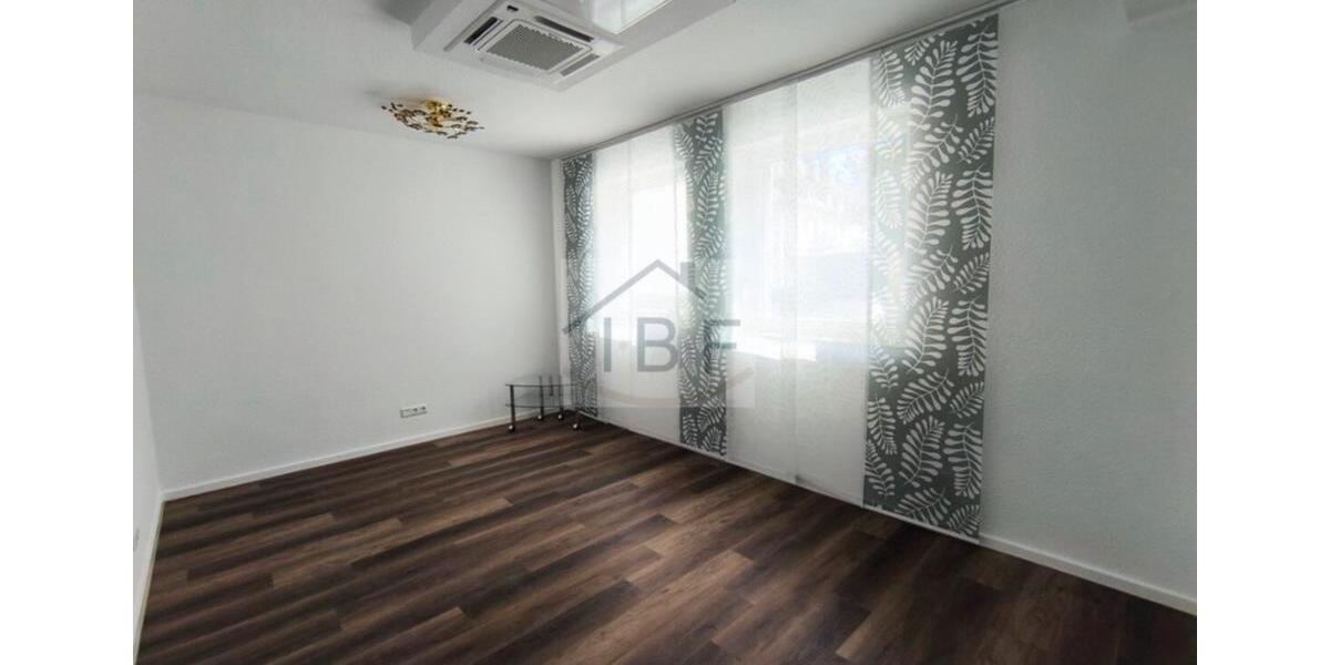 Wunderschönes WG-Zimmer in kernsanierter Wohnung im Stadtzetrum 4 zimmer