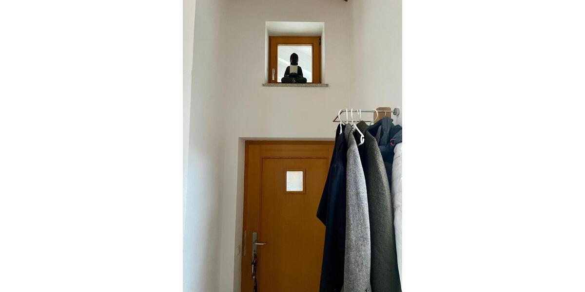 Etagenwohnung Holzkirchen - 2 Zimmer, 62 m&sup2;, 1.250&euro; | Angebot:24803911