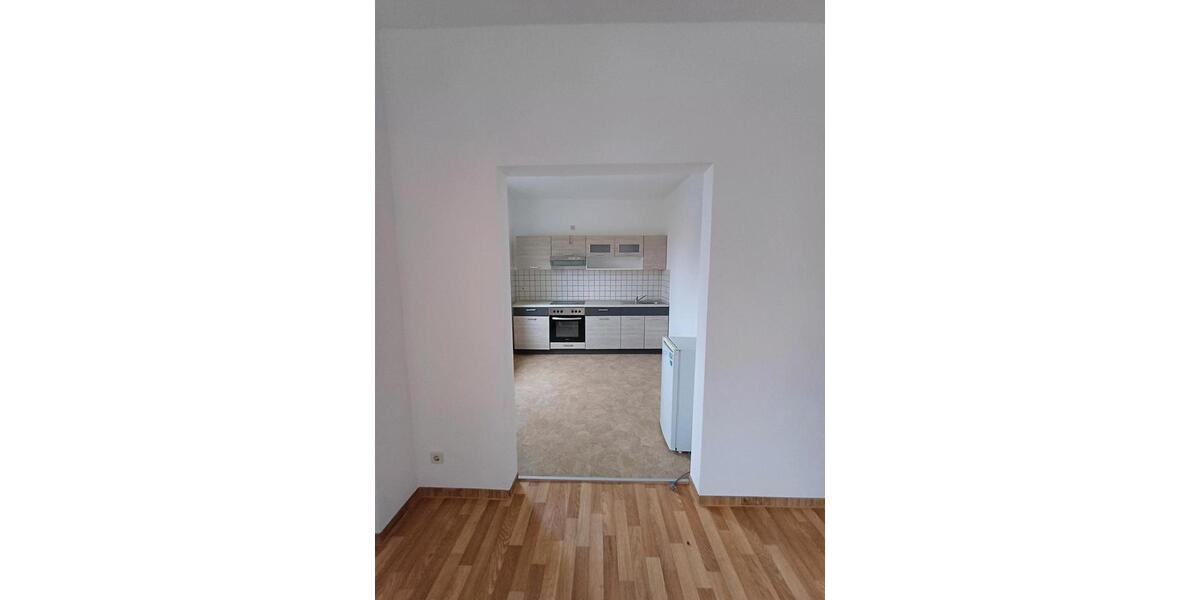 Etagenwohnung Frohburg - 2 Zimmer, 50 m&sup2;, 350&euro; | Angebot:26232886