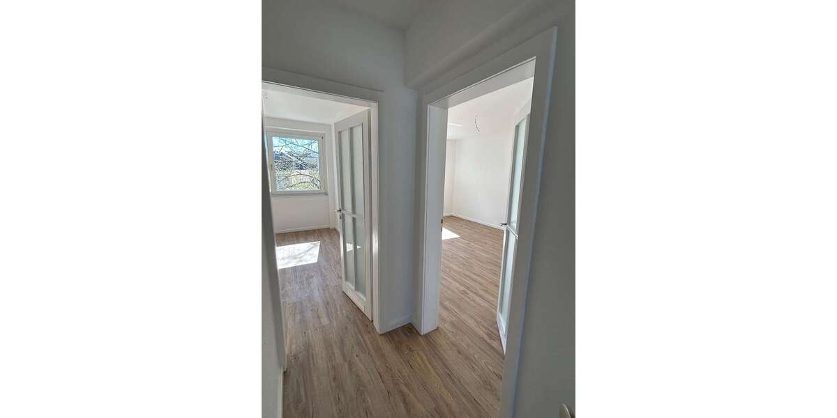 Etagenwohnung Bonn - 3 Zimmer, 65 m&sup2;, 910&euro; | Angebot:26100157