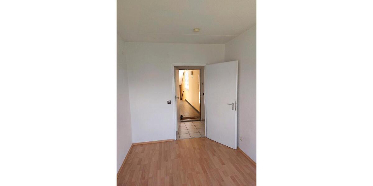 Etagenwohnung Kassel Philippinenhof-Warteberg - 3 Zimmer, 73 m&sup2;, 1.100&euro; | Angebot:26648514