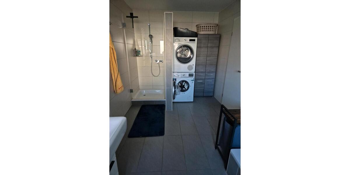 Wohnen auf Zeit Wäschenbeuren - 3 Zimmer, 120 m&sup2;, 490&euro; | Angebot:25996408