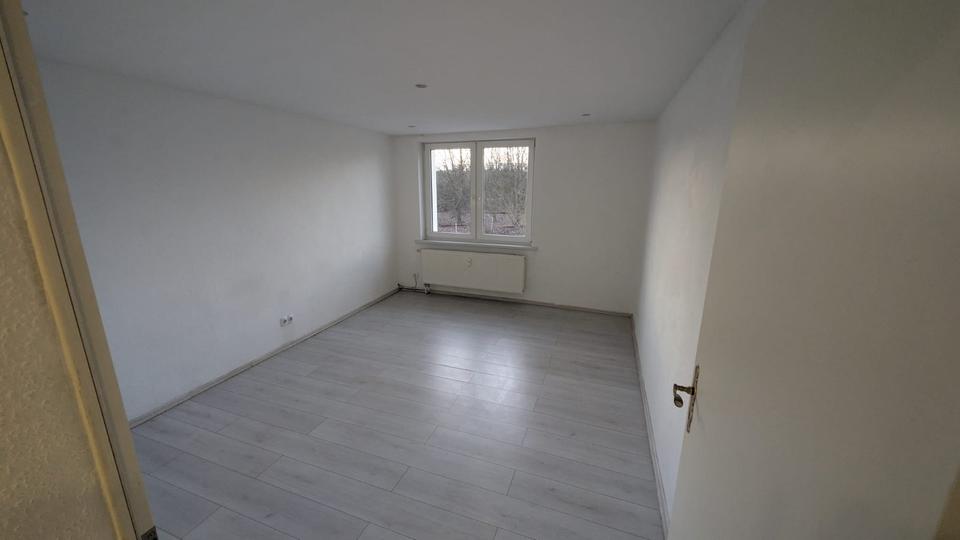 Etagenwohnung Uckerland - 3 Zimmer, 63 m&sup2;, 380&euro; | Angebot:25483552