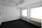 Vermietung! 105 m² BüroflächePraxis mit 3 R äumen, 1 WC, Klimaanlage und 1 Küche in Syke. zimmer