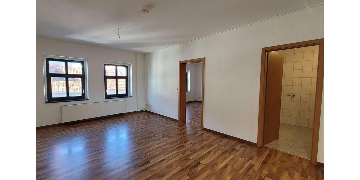 Etagenwohnung Gotha - 2 Zimmer, 63 m&sup2;, 440&euro; | Angebot:25256416