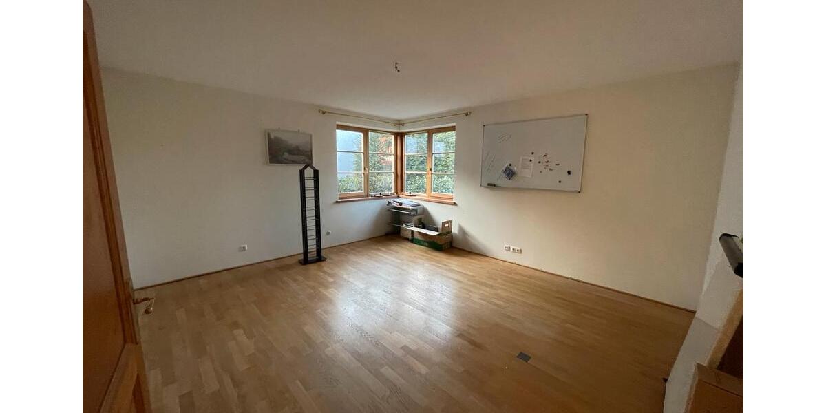 Einfamilienhaus Peißenberg - 5 Zimmer, 190 m&sup2;, 2.850&euro; | Angebot:24530452