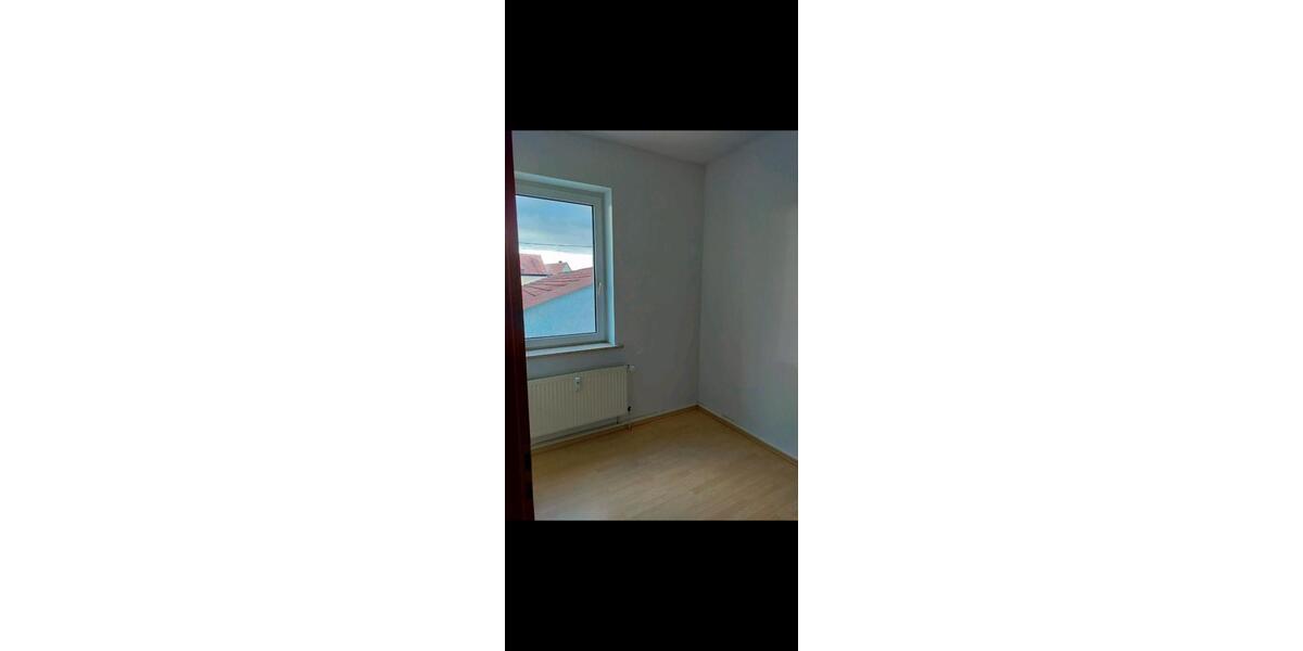 Etagenwohnung Pegau - 2 Zimmer, 40 m&sup2;, 370&euro; | Angebot:25205436