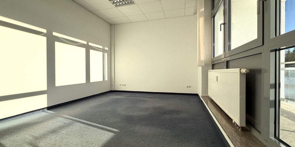 Gewerbeobjekt Krailling - 3 Zimmer, 93 m&sup2;, 1.025&euro; | Angebot:25799007