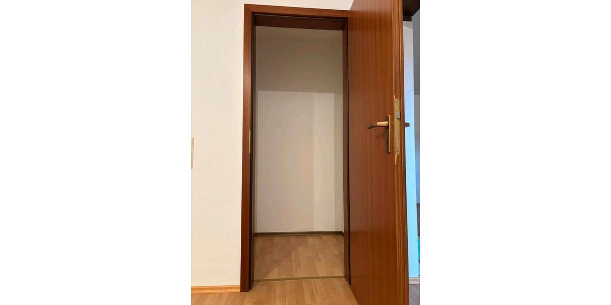 Etagenwohnung Edenkoben - 1 Zimmer, 83 m&sup2;, 975&euro; | Angebot:24744203