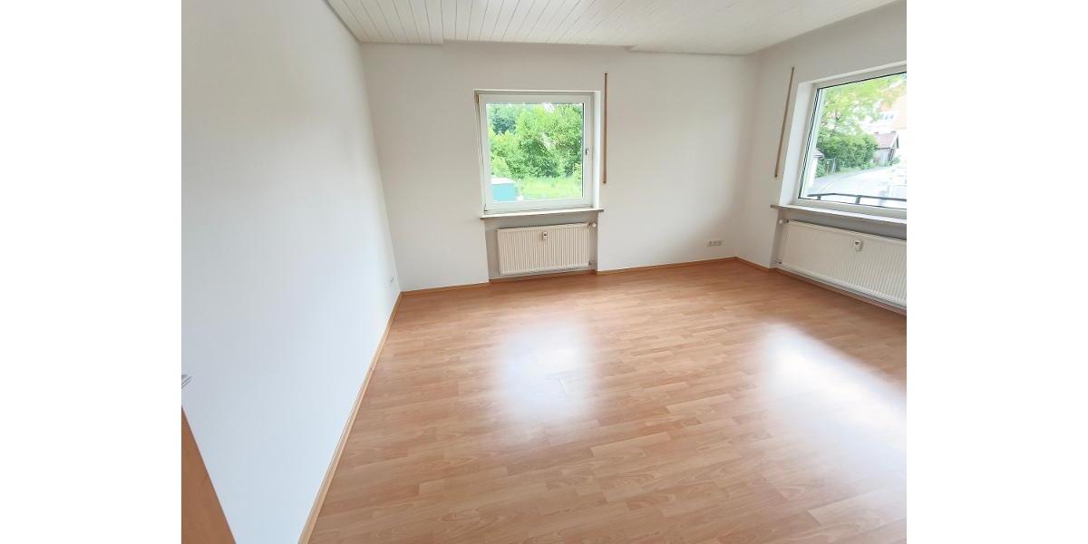 2 Zi. EG Wohnung mit Balkon - Etagenwohnung Pommersfelden | Angebot:25842014